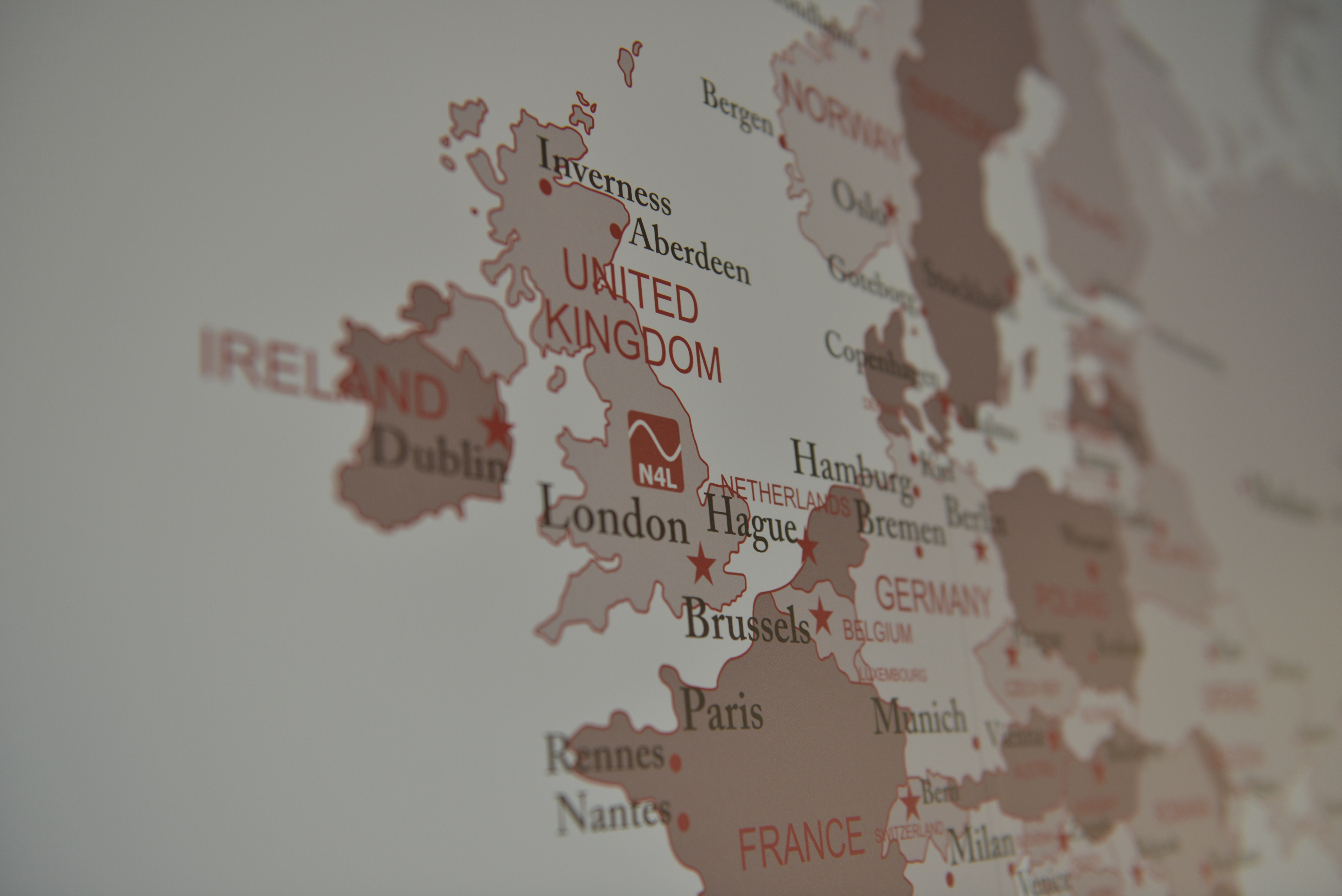 newtons4th world map